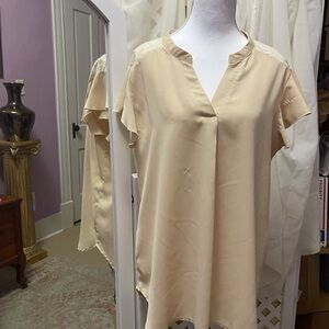 GAHARU Elegant Cream Blouse
